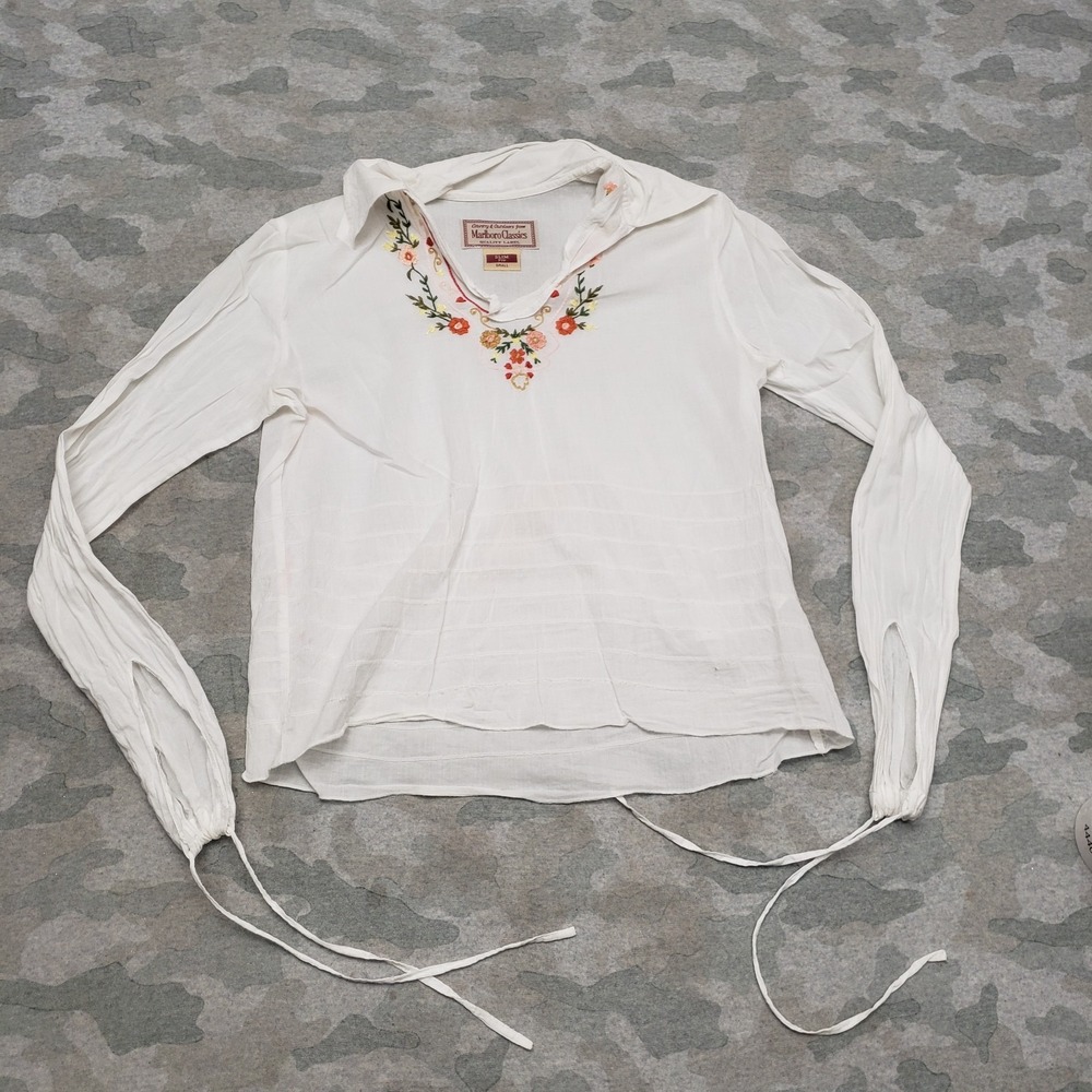 Vintage Marlboro Classics Top Women Small White Pullover Long Sleeve Embroidered